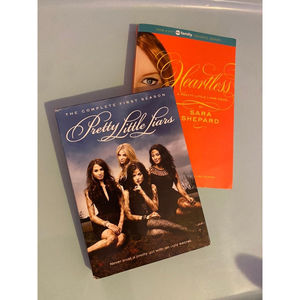 Pretty Little Liars Season one Dvd & PLL Novel Bundle